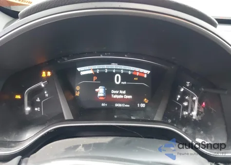 2017 Honda Cr-V Touring z USA, uszkodzony, nr VIN 5J6RW2H90H1012038